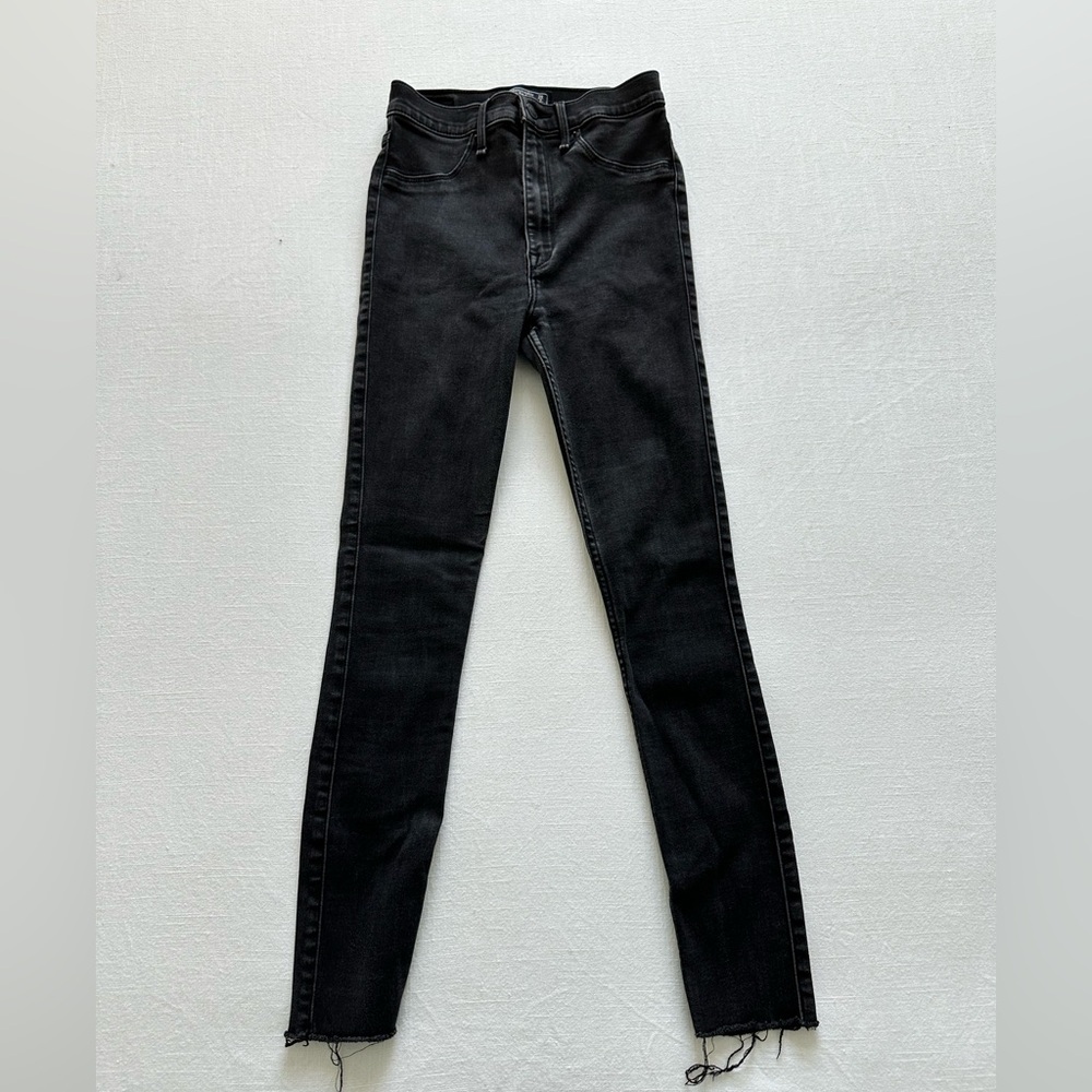 A&F Ultra High Rise Jean Legging